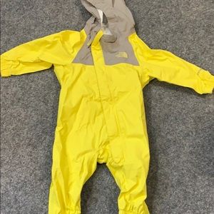 North Face INFANT RESOLVE RAIN SUIT 3-6 months
